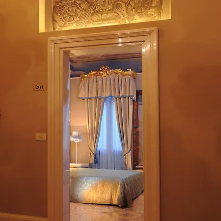 أي دوه برنشيبه فندق 4*