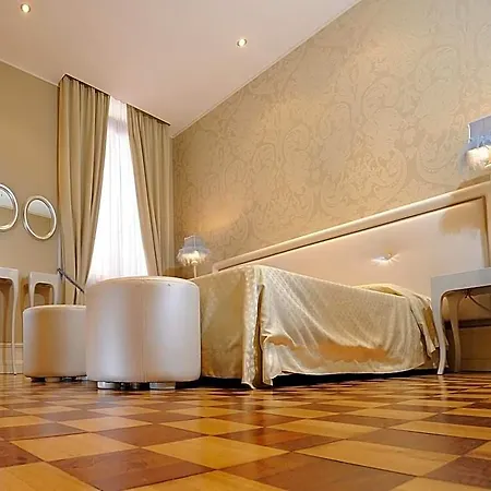 Отель Ai Due Principi 4*