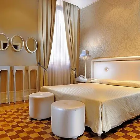 Отель Ai Due Principi 4*