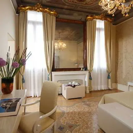 Отель Ai Due Principi 4*