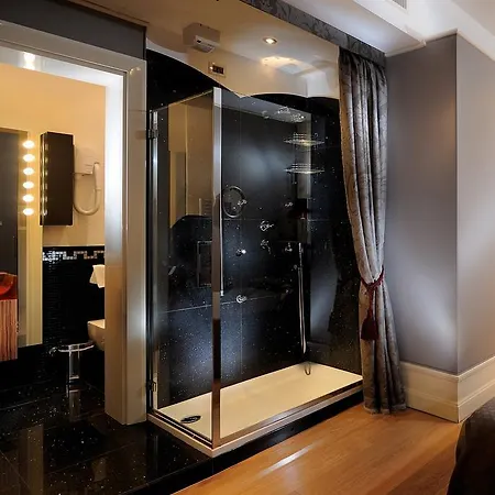 أي دوه برنشيبه فندق 4*