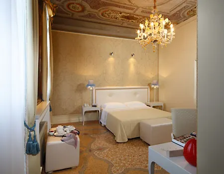 ホテル アイ ドゥエ プリンチピ ヴェネツィア